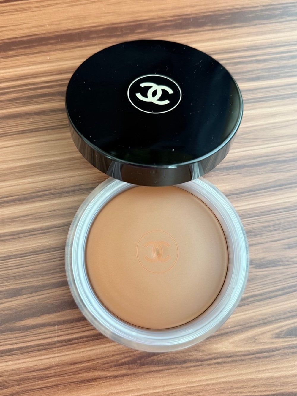 CHANEL Les Beiges Cream Healthy Glow Bronzing Cream - Deep Bronze